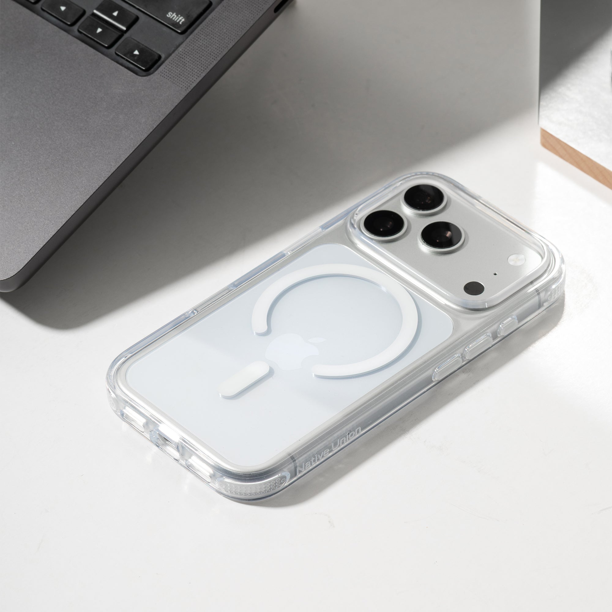 Handyhülle für iPhone 18 Pro, Native Union (RE)Clear mit MagSafe, Transparent (4/11)
