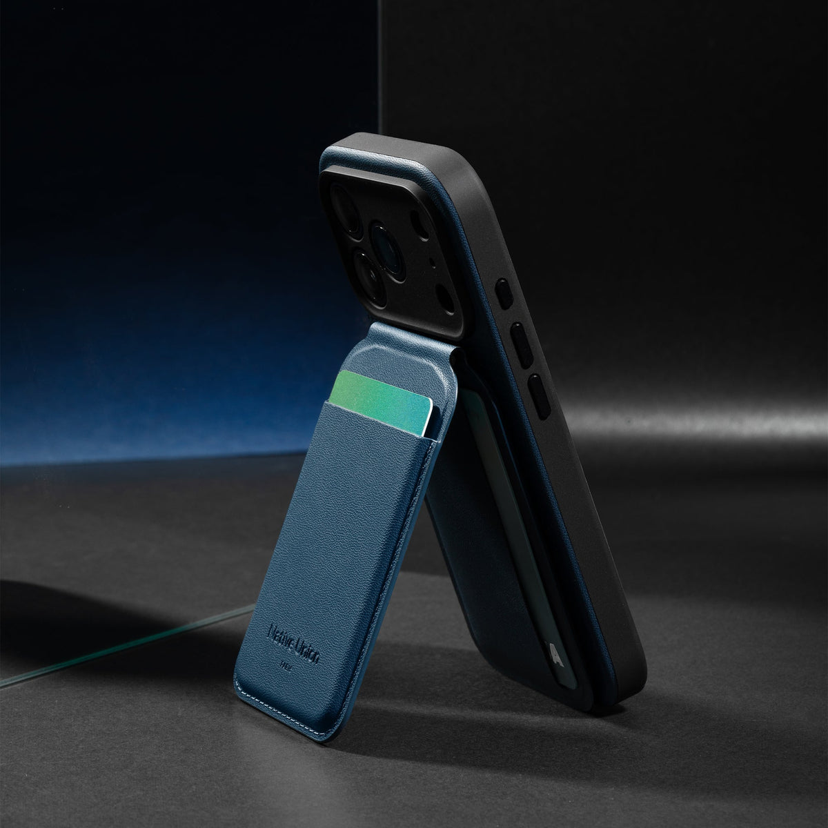 Handyhülle für iPhone 18 Pro, Native Union Active Case mit MagSafe, Dunkelblau (5/9)