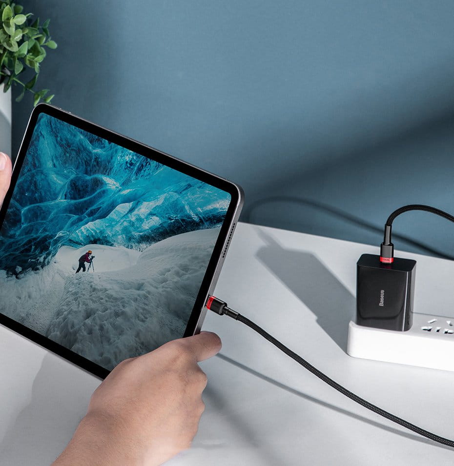 Kabel Baseus Cafule 100W 5A USB-C für USB-C, Schwarz-Rot