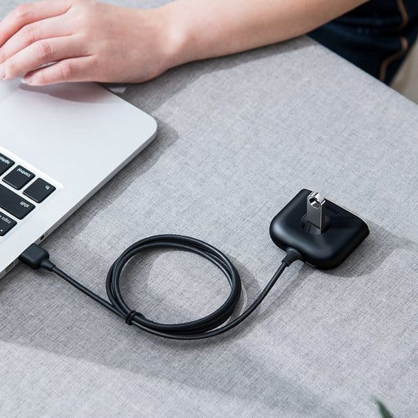 Baseus Square round, USB-A auf 3xUSB-A und MicroUSB Adapter, schwarz