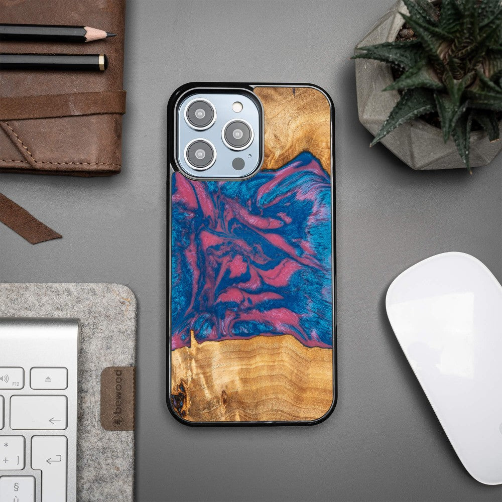 Holzhülle für iPhone 14 Pro Max, Bewood Unique Neons Vegas