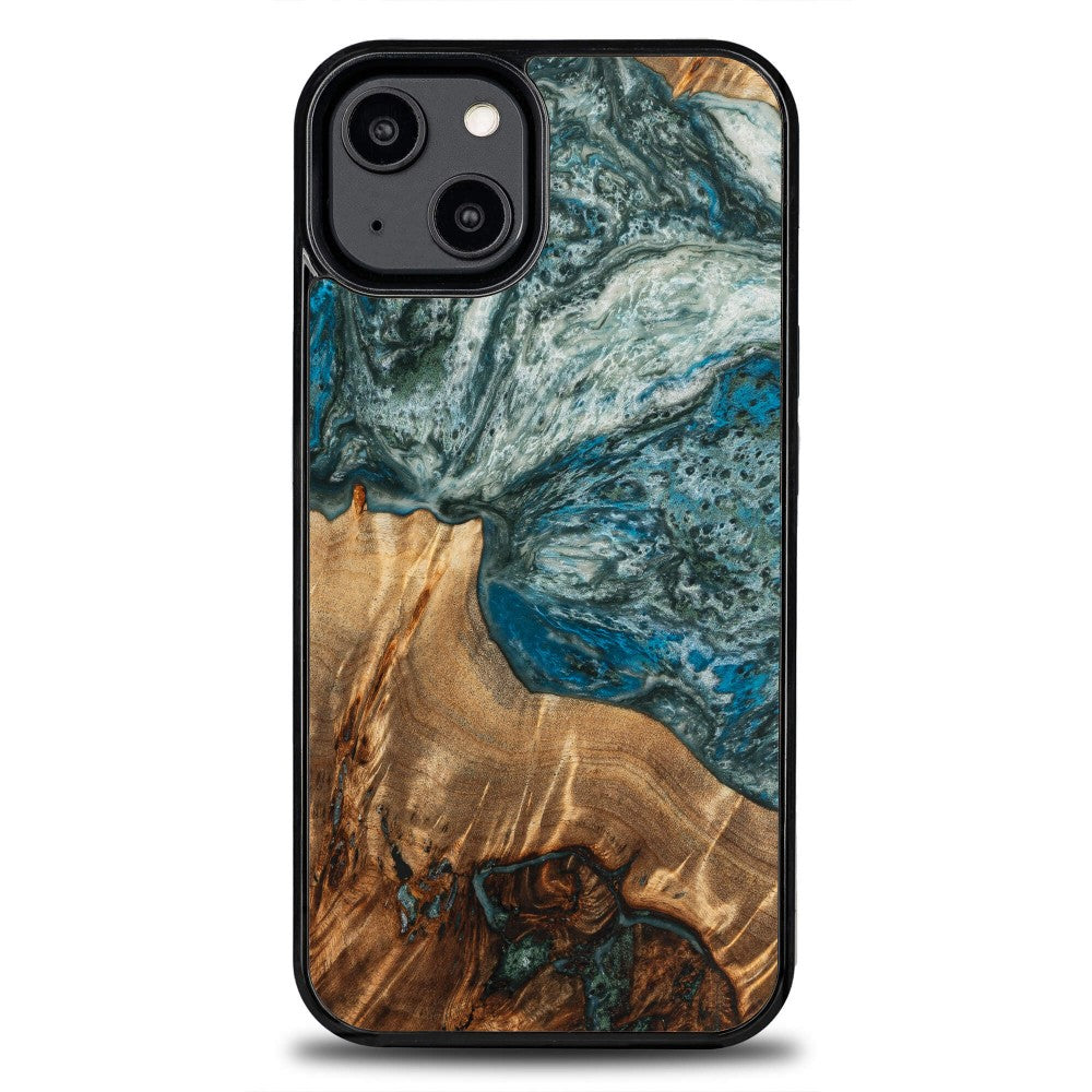 Holzhülle für iPhone 14, Bewood Unique Planets Erde