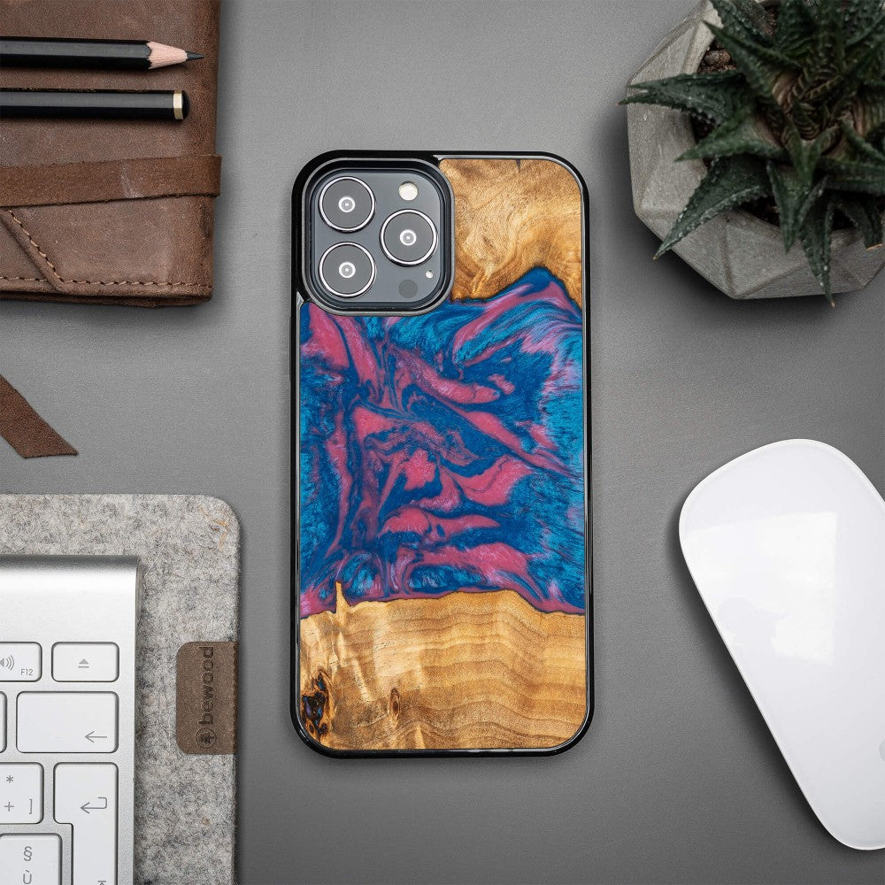 Holzhülle für iPhone 13 Pro Max, Bewood Unique Neons Vegas