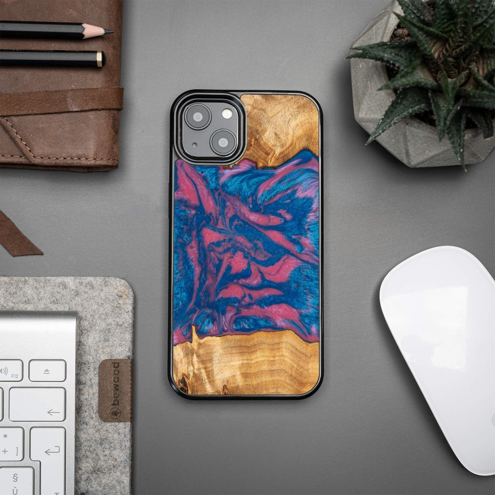 Holzhülle für iPhone 13, Bewood Unique Neons Vegas