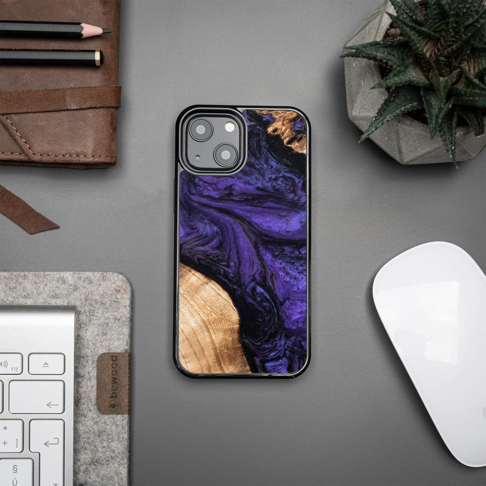 Holzhülle für iPhone 13 Mini, Bewood Unique Violet