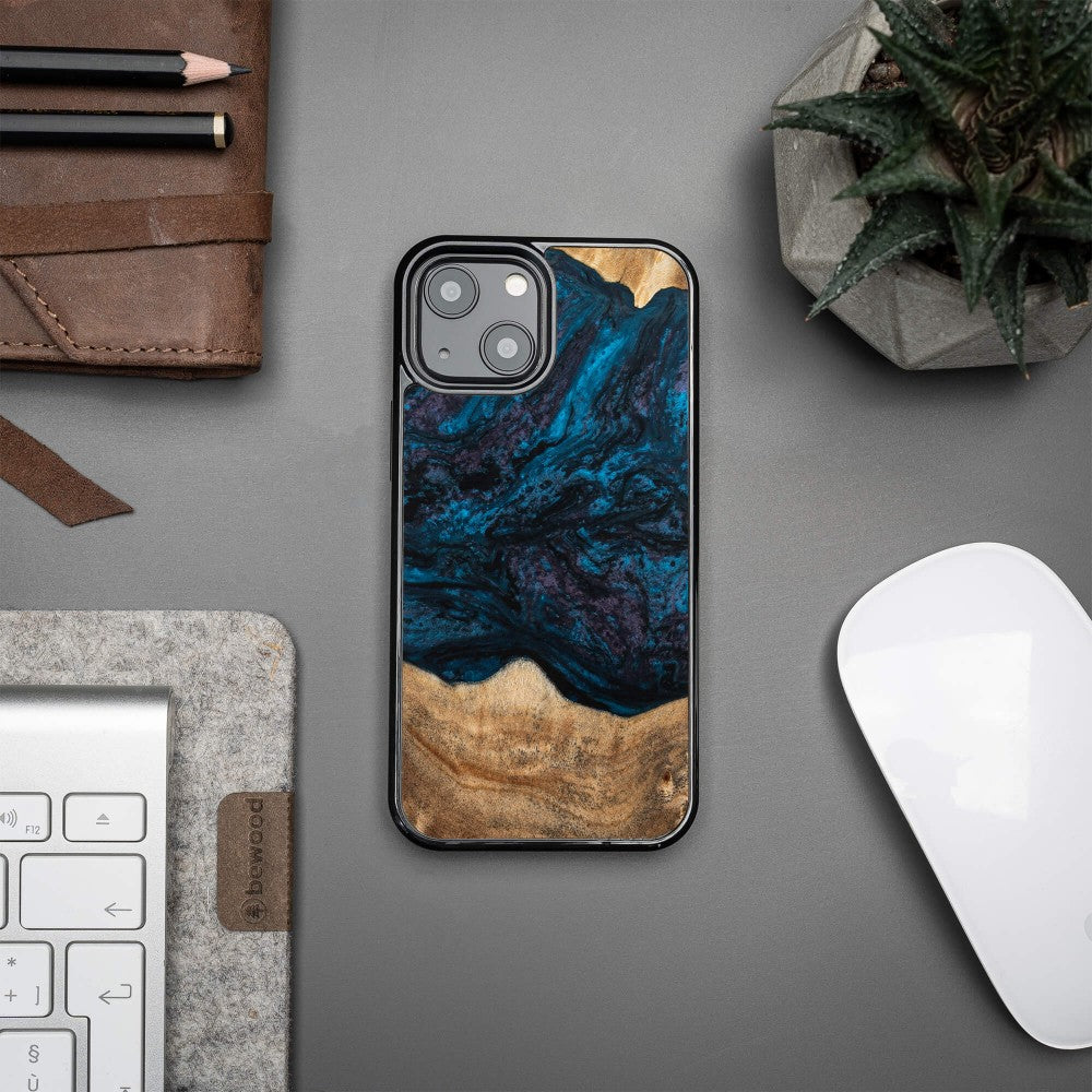 Holzhülle für iPhone 13 Mini, Bewood Unique Planets Neptun