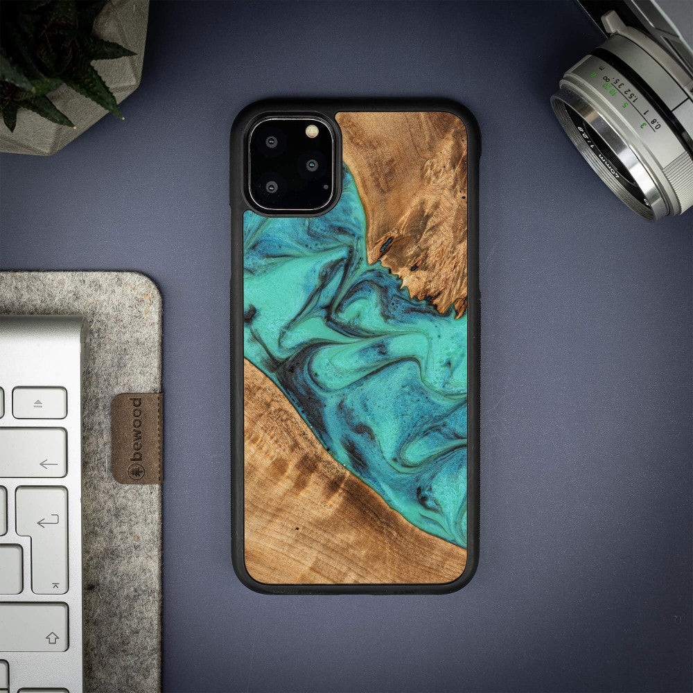Holzhülle für iPhone 11 Pro Max, Bewood Unique Turquoise