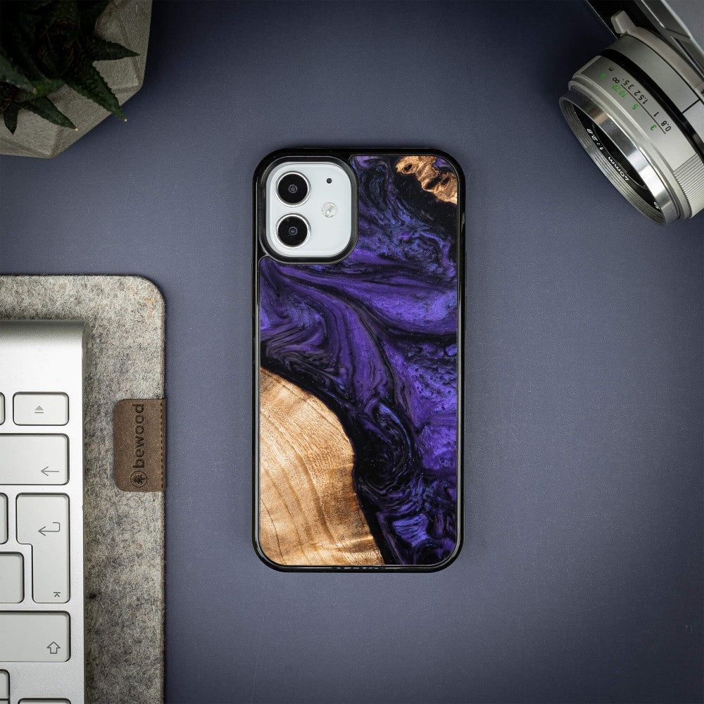 Holzhülle für iPhone 12 Mini, Bewood Unique Violet