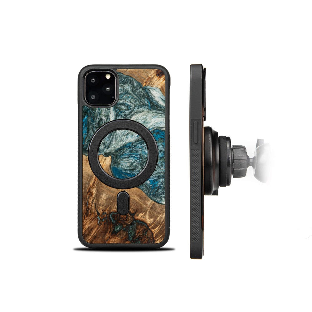 Holzhülle für iPhone 11 Pro Max, Bewood Unique Planets Erde für MagSafe