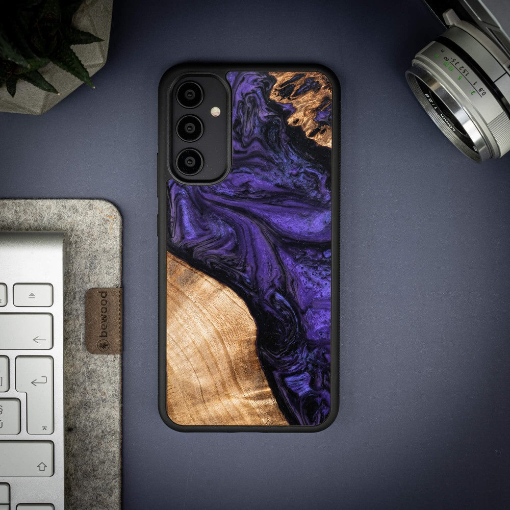 Holzhülle für Galaxy A34 5G, Bewood Unique Violet