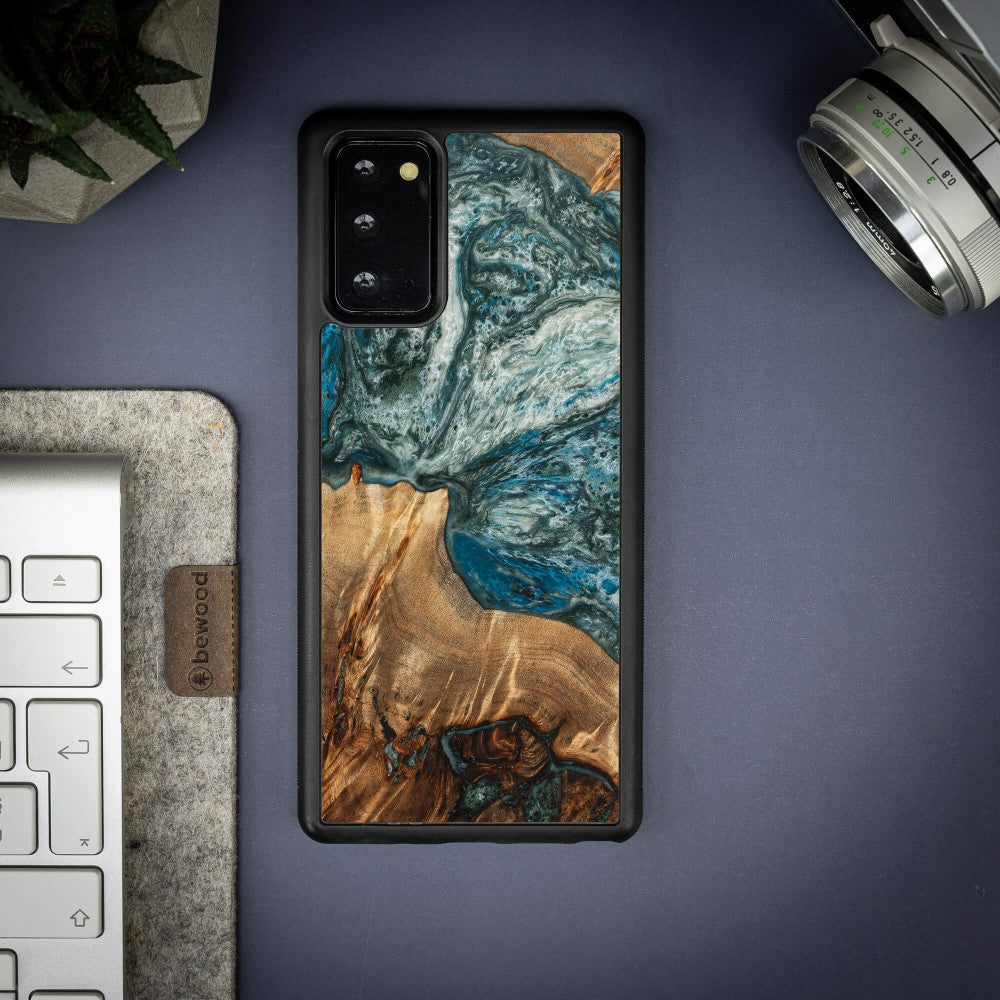 Holzhülle für Galaxy Note 20, Bewood Unique Planets Erde