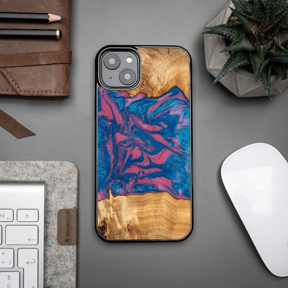 Holzhülle für iPhone 15 Plus, Bewood Unique Neons Vegas