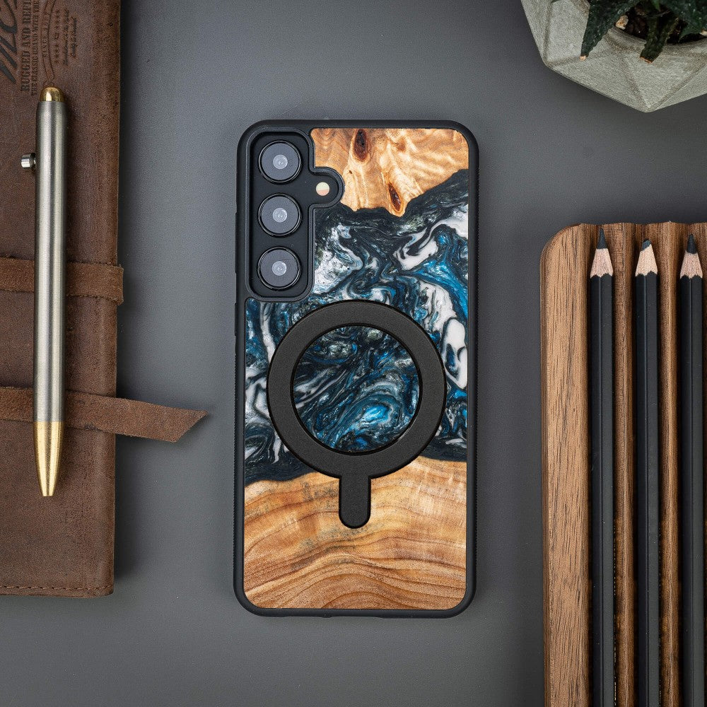 Holzhülle für Galaxy S24 Plus, Bewood Unique Planets Erde für MagSafe