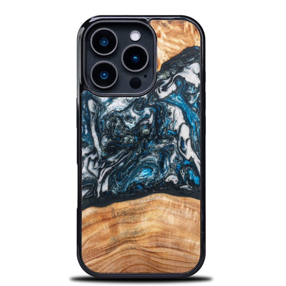 Holzhülle für iPhone 16 Pro, Bewood Unique Planets Erde