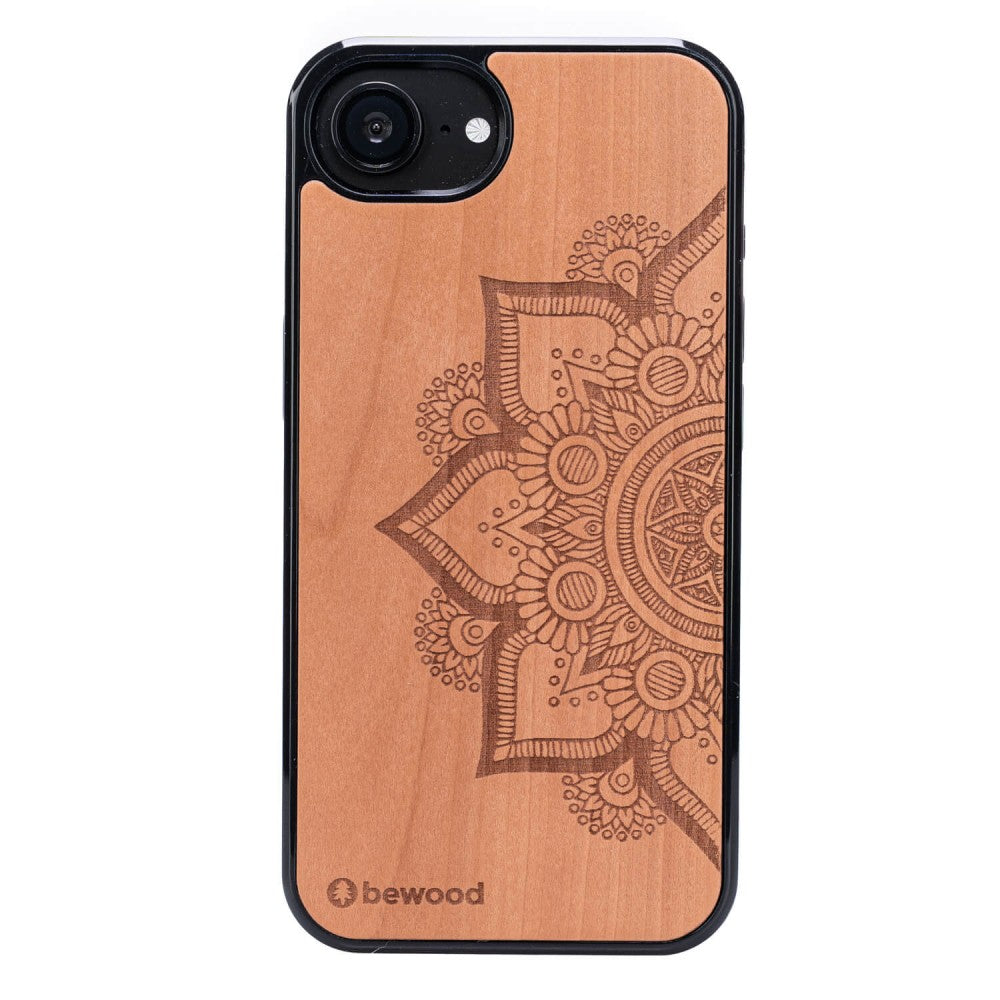 Holzhülle für iPhone 17e / 16e, Bewood Apfelbaum Mandala