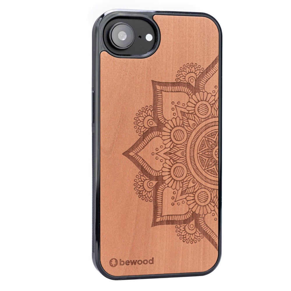 Holzhülle für iPhone 17e / 16e, Bewood Apfelbaum Mandala