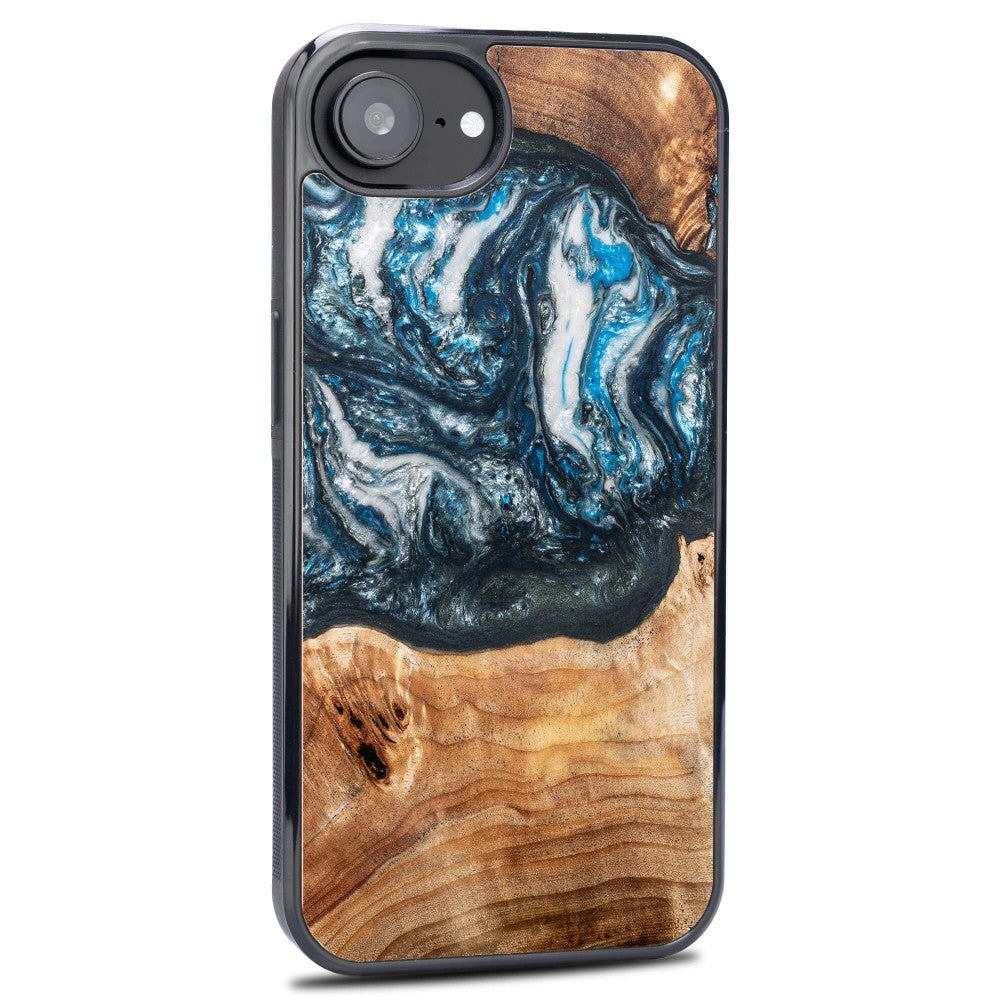 Holzhülle für iPhone 17e / 16e, Bewood Unique Planets Erde