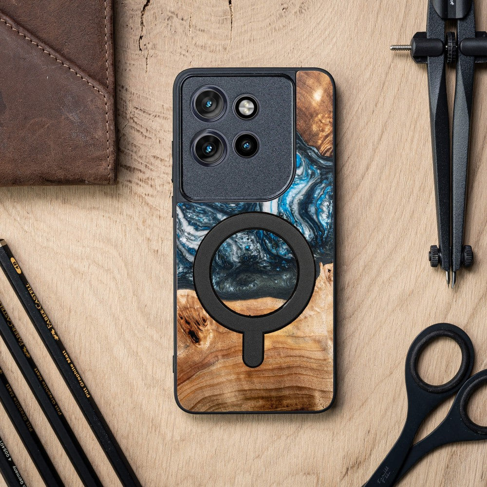 Holzhülle für Motorola Edge 50 Neo, Bewood Unique Planets Erde für MagSafe