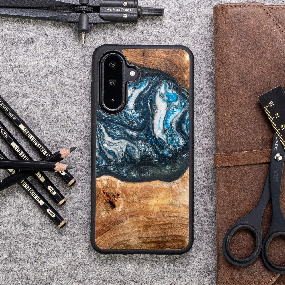 Holzhülle für Galaxy A56 5G, Bewood Unique Planets Erde