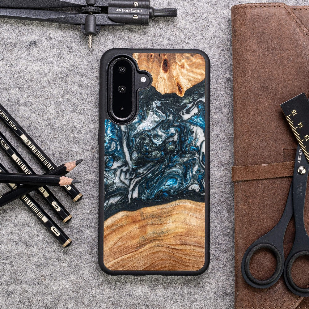 Holzhülle für Galaxy A26 5G, Bewood Unique Planets Erde