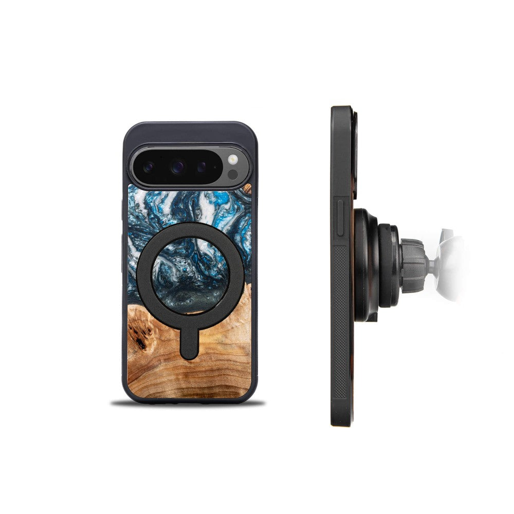 Holzhülle für Google Pixel 10 / Google Pixel 10 Pro, Bewood Unique Planets Erde für MagSafe