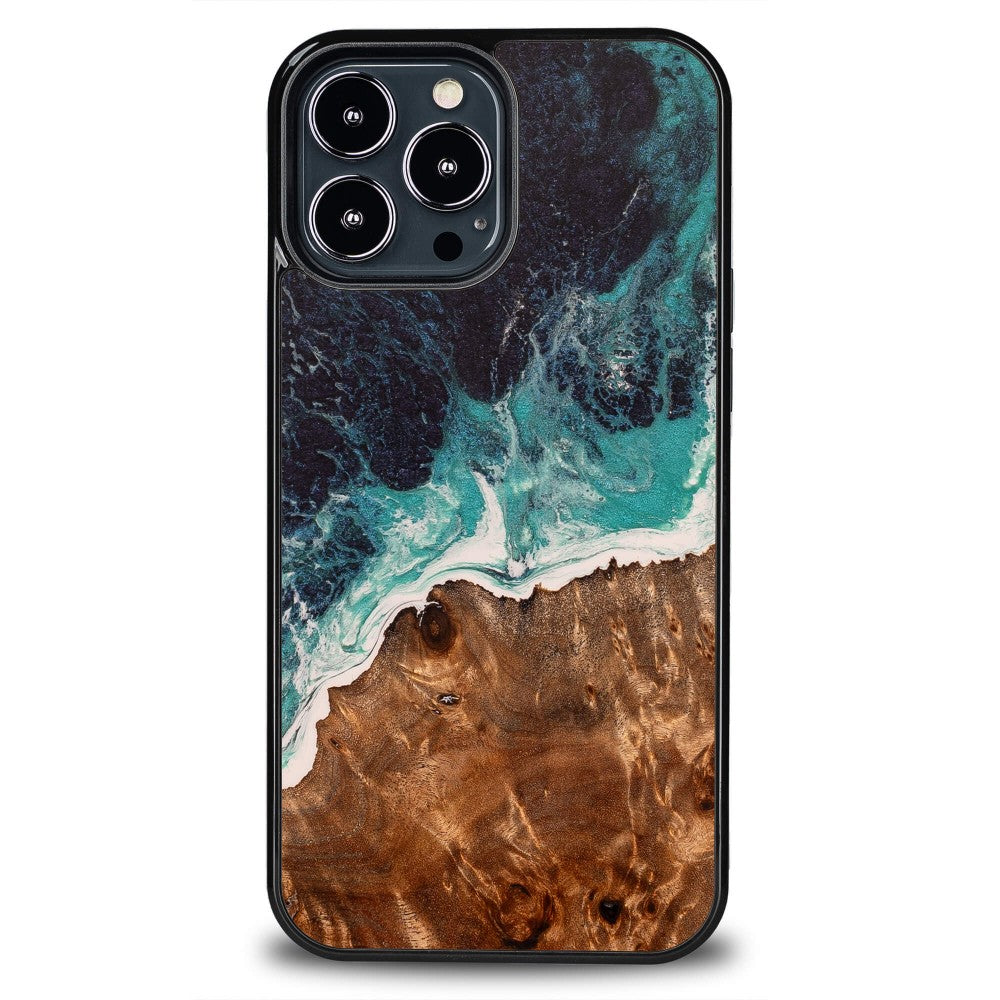 Holzhülle für iPhone 13 Pro Max, Bewood Unique Dream Island, Blau-Braun