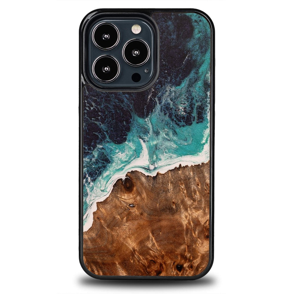 Holzhülle für iPhone 13 Pro, Bewood Unique Dream Island, Blau-Braun