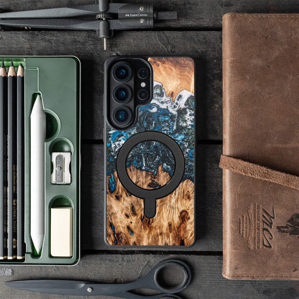 Holzhülle für Galaxy S26 Ultra, Bewood Unique Planets Erde für MagSafe