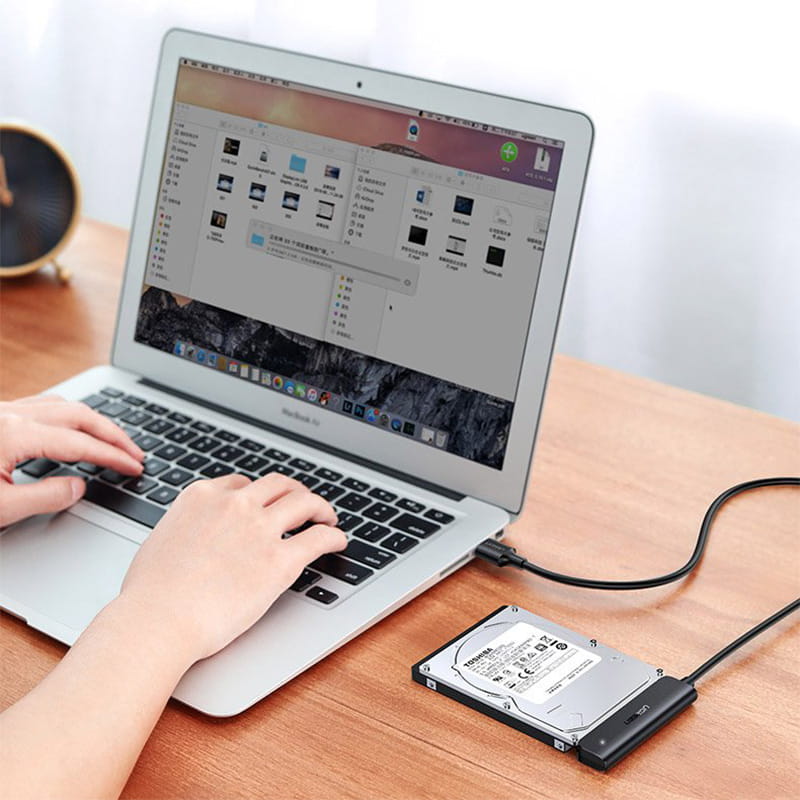 Adapter Ugreen USB-C auf SATA 2,5'' Laufwerk, SSD, HDD, 5 Gbps, 50 cm, Schwarz