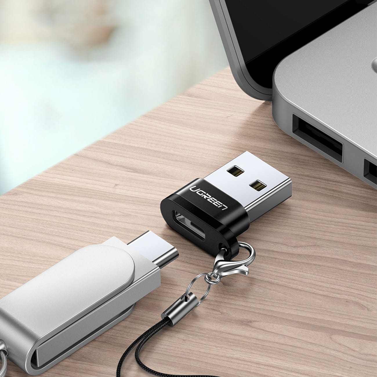 Adapter von USB-C auf USB-A Ugreen, Schwarz