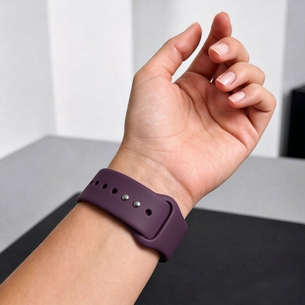 Armband für Apple Watch 42/41/40/38 mm, Tech-Protect Silicone, Burgunderrot (4/9)