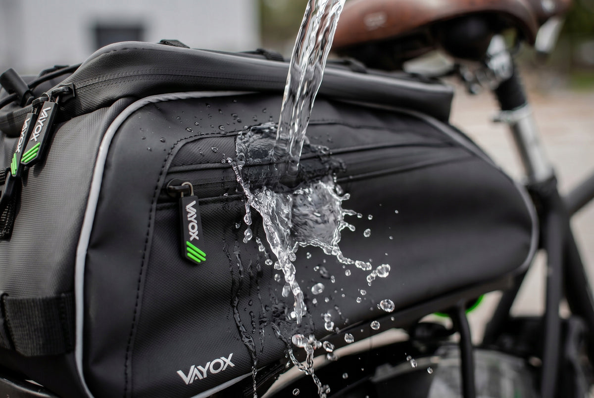 Fahrradtasche für den Gepäckträger mit Seitentaschen, Vayox VA0448 10L, Schwarz
