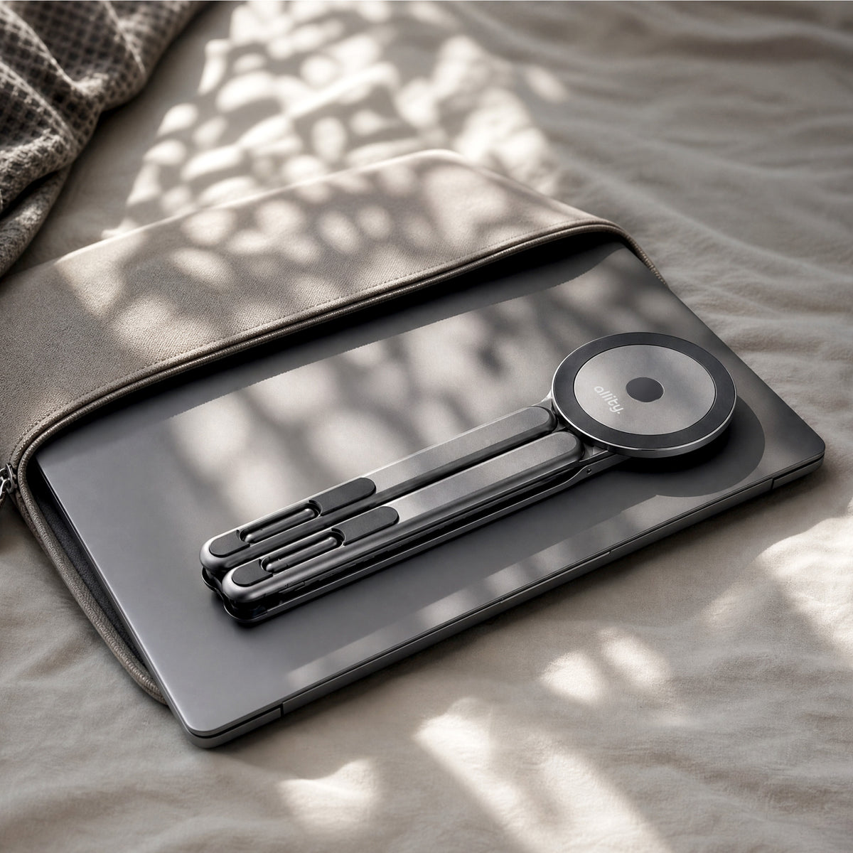 Laptopständer mit magnetischer Handyhalterung, Allity MS ABA-302, Grau
