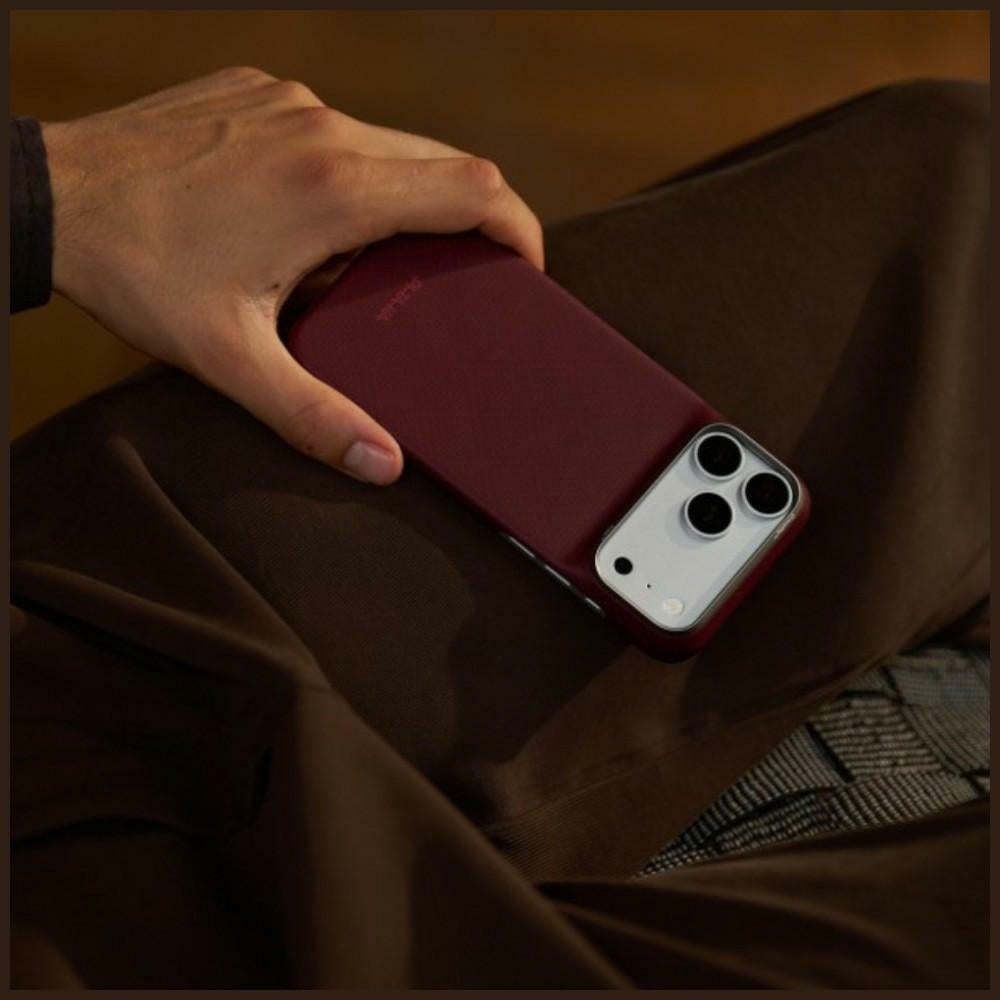 Aramid Handyhülle für iPhone 18 Pro Max / 17 Pro Max, PITAKA Edge Ultra-Slim Case PitaTap mit MagSafe, Burgunderrot mit Rautenmuster (10/10)