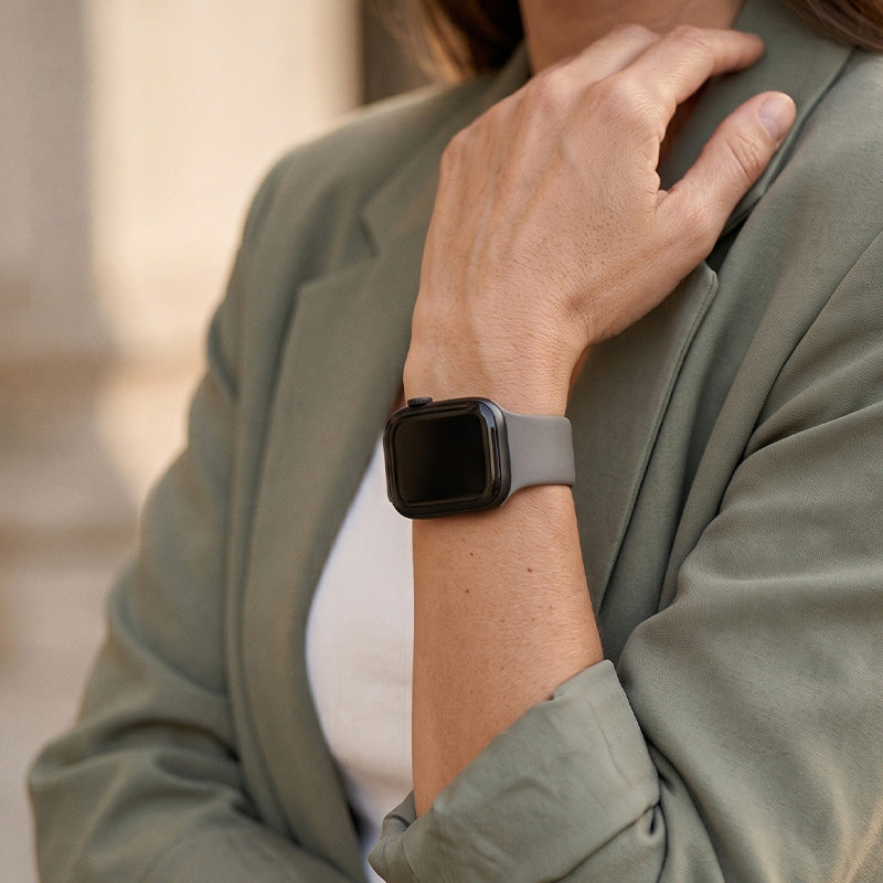 Armband für Apple Watch 38/40/41/42 mm, Crong Sport Liquid Band, Grau