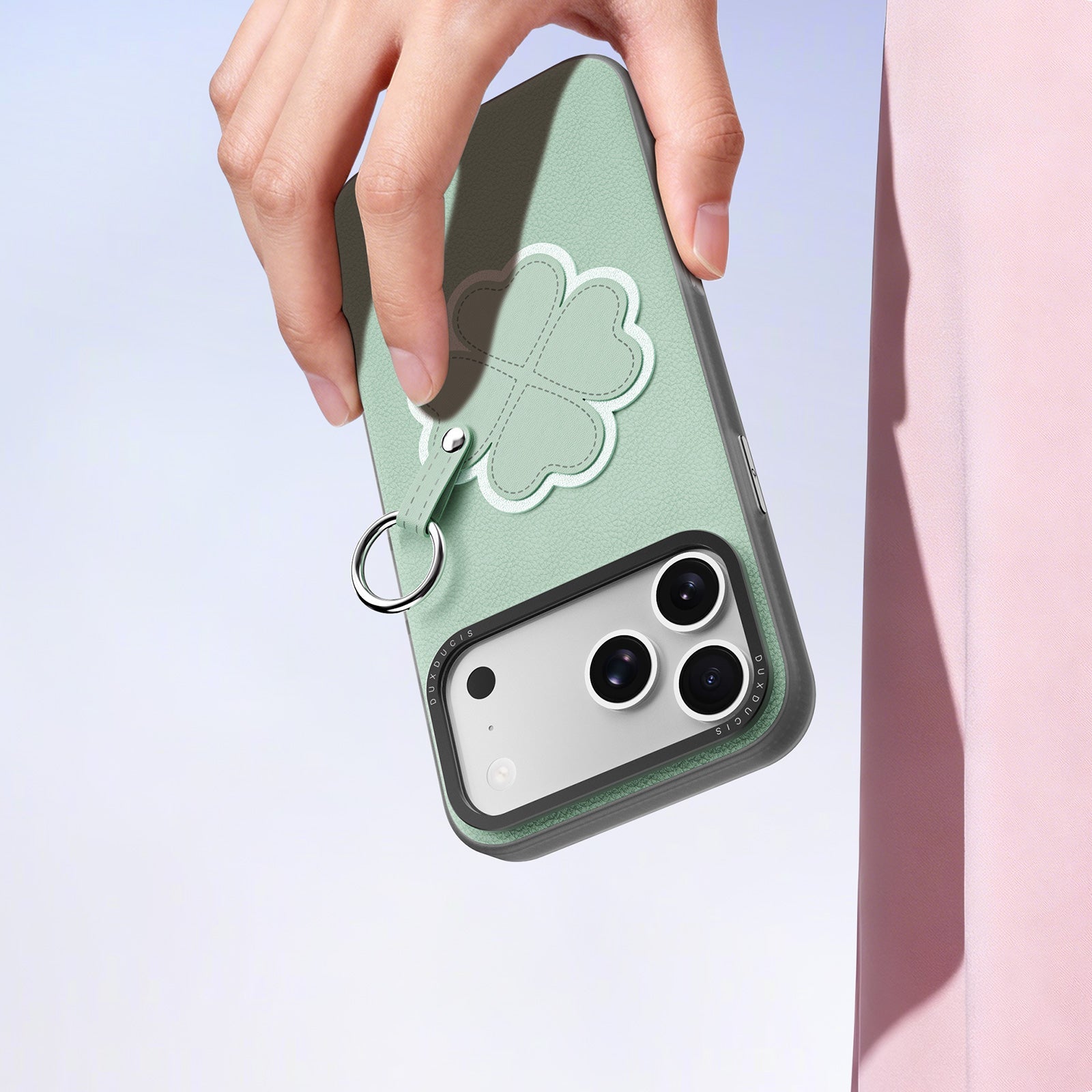 Handyhülle mit Trageband für iPhone 17 Pro Max, Dux Ducis Luvy, Grün mit Klee