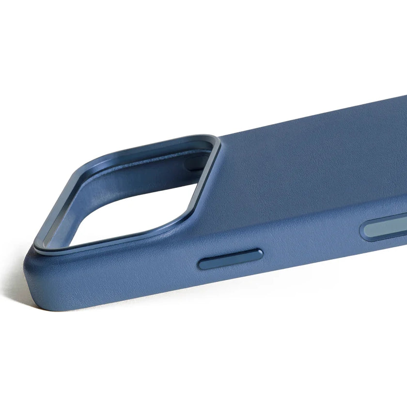 Handyhülle für iPhone 18 Pro / 17 Pro, Mujjo Full Leather Case für MagSafe, Blau