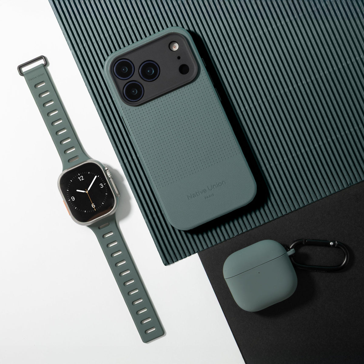 Handyhülle für iPhone 17 Pro, Native Union Active Case mit MagSafe, Grün