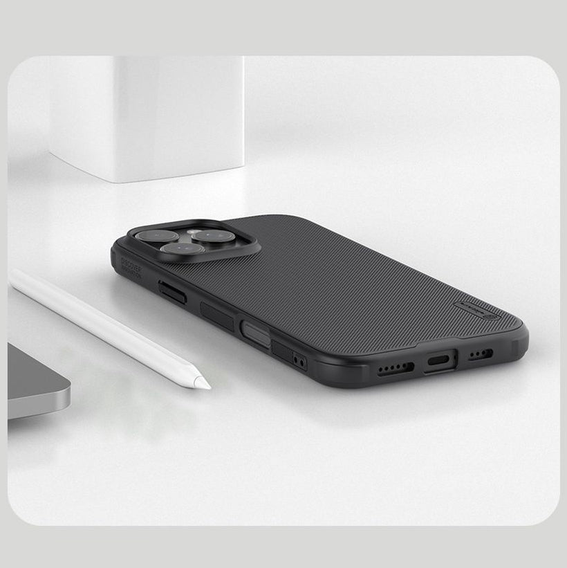 Schutzhülle für iPhone 16 Pro, Nillkin Frosted Shield Pro Magnetic, Schwarz