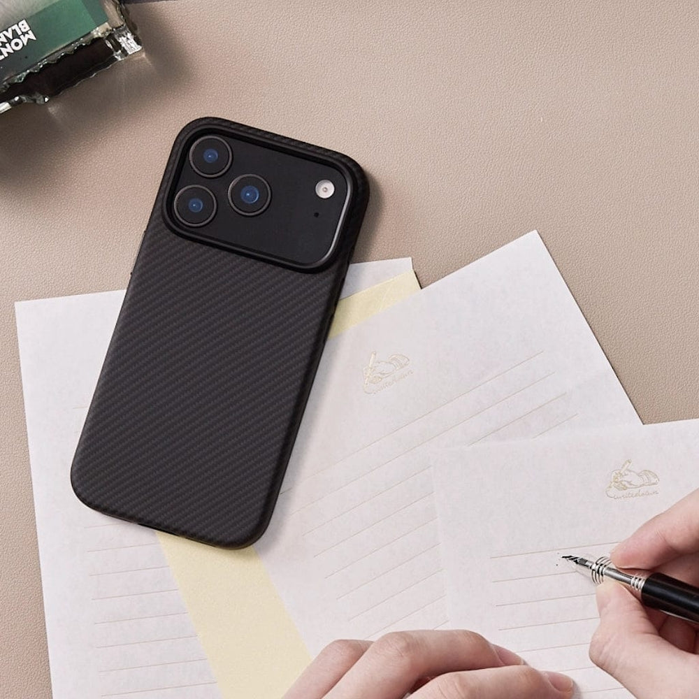 Handyhülle für iPhone 17 Pro, Pitaka Aramid UltraGuard mit MagSafe, Schwarz mit Kevlar