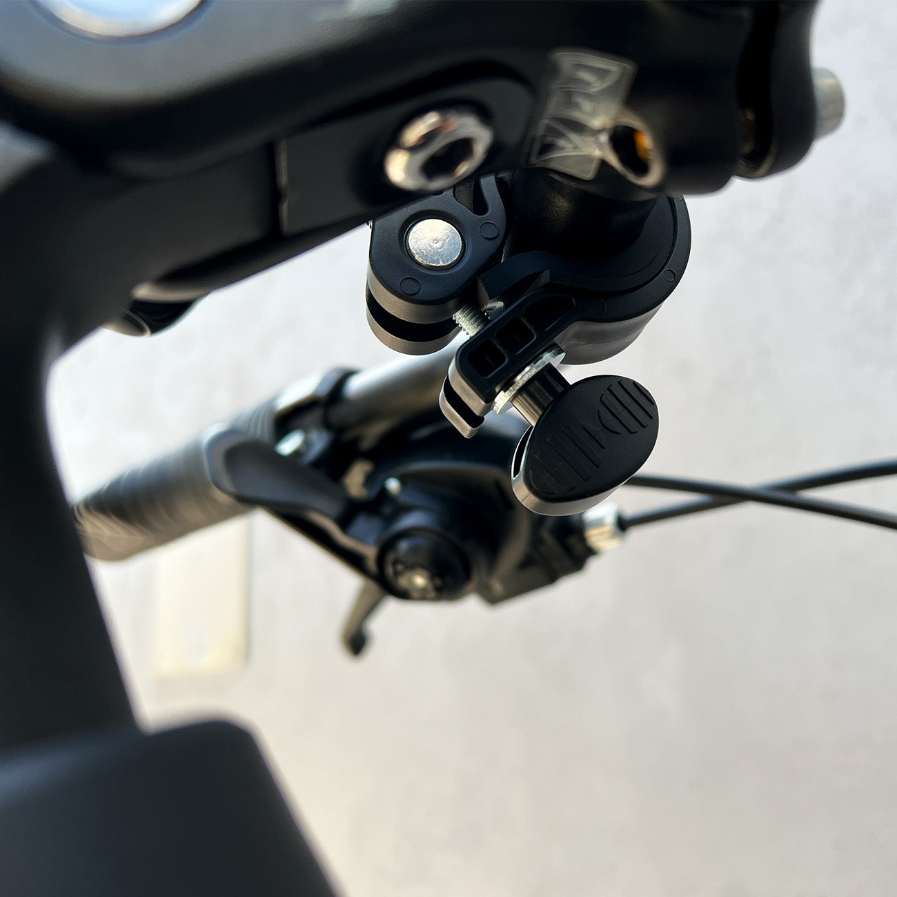 Fahrrad Handyhalterung für Smartphone für den Lenker, Wozinsky Active WBHBK6, Schwarz
