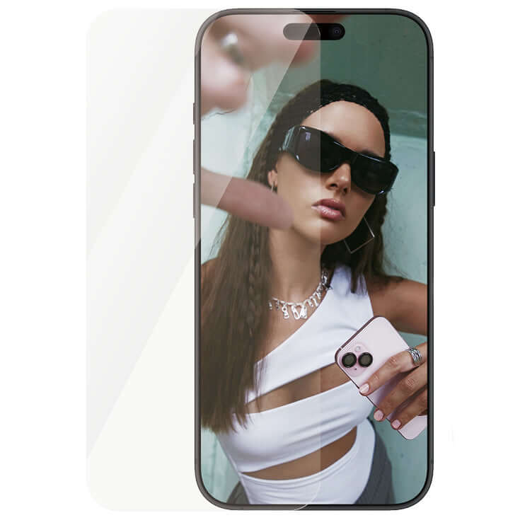 Gehärtetes Glas mit Applikator für iPhone 16 Pro Max, Safe by PanzerGlass Ultra-Wide Fit Easy Aligner