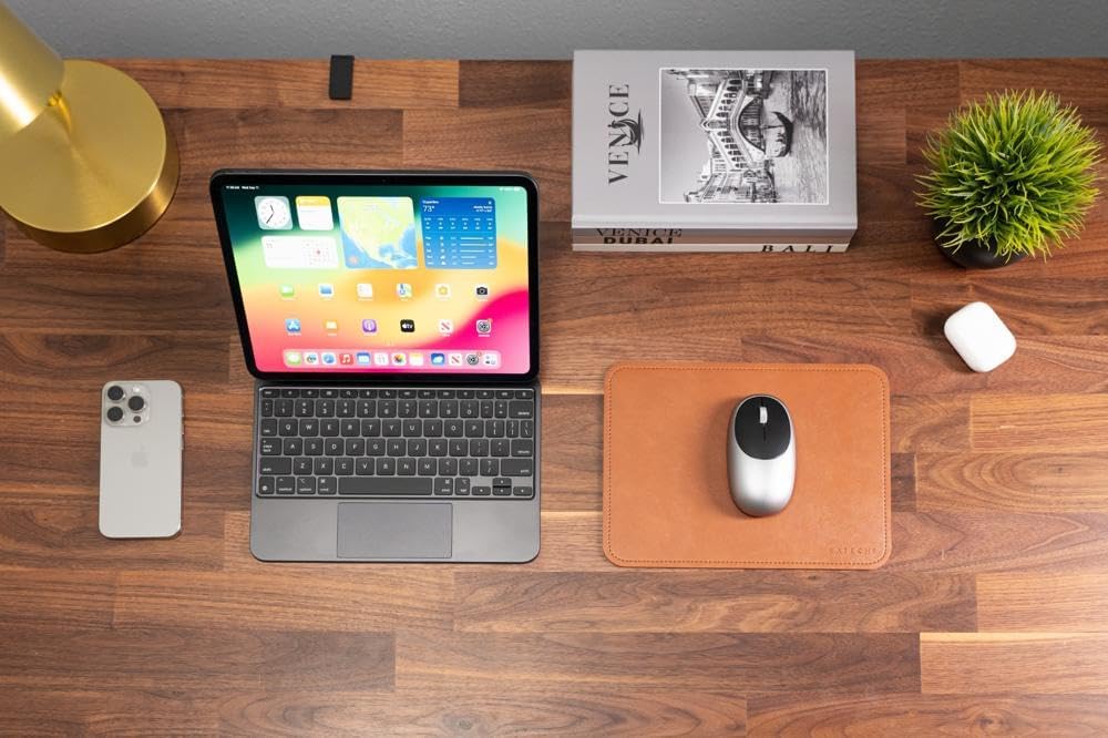 Mauspad aus veganem Leder für den Schreibtisch, Satechi Premium Mouse Pad, Braun