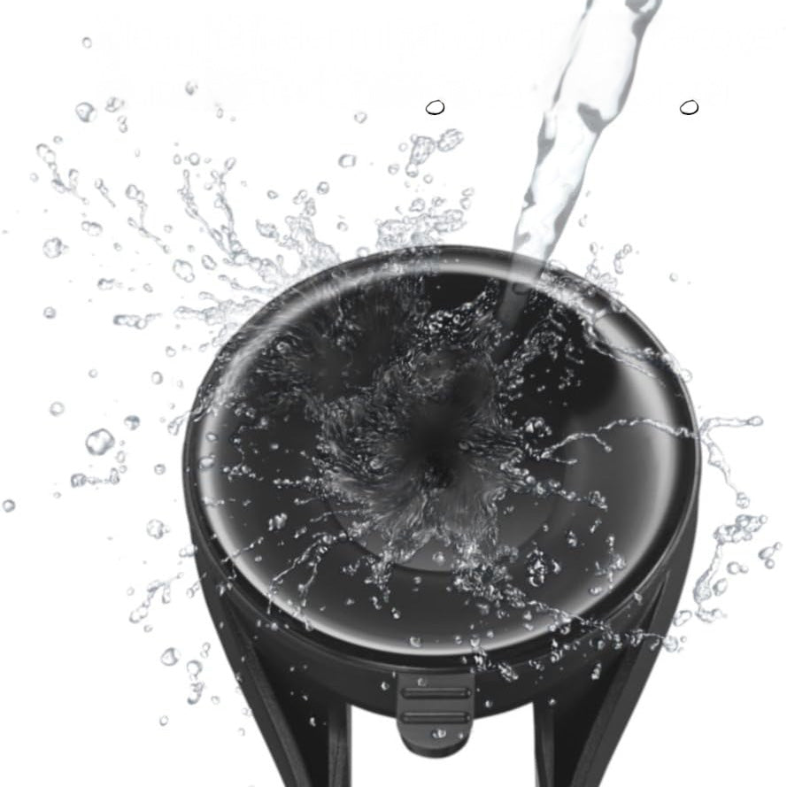 Wasserfeste schwarze Spigen TS35 Handyhalterung mit Wasserstrahl, geeignet für Windschutzscheibe oder Armaturenbrett.