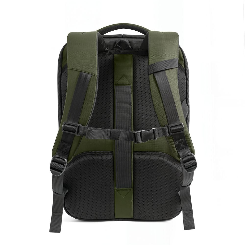 Reiserucksack mit Platz für einen Laptop, 24l, Tech-Protect Defender S70, Dunkelgrün