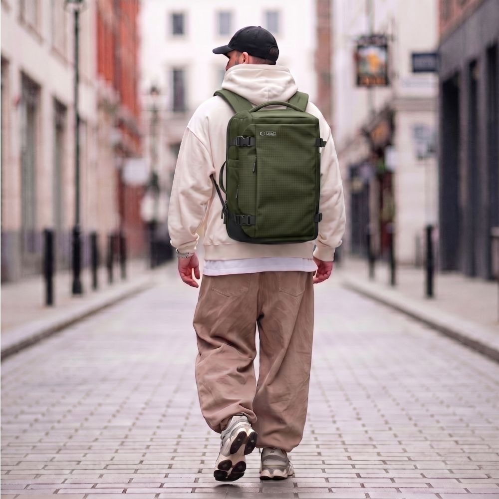 Reiserucksack mit Platz für einen Laptop, 24l, Tech-Protect Defender S70, Dunkelgrün