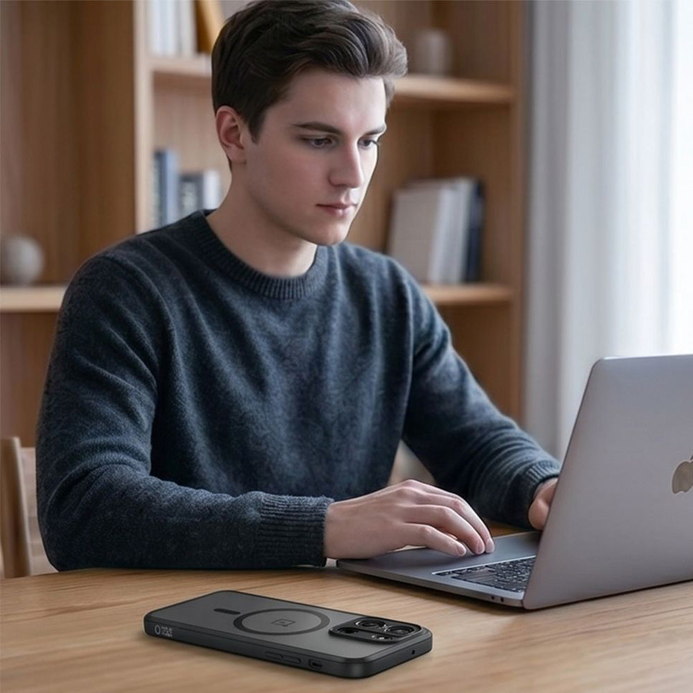 Handyhülle für OnePlus Nord 6, Tech-Protect MagMat MagSafe, Rauchfarben-Schwarz