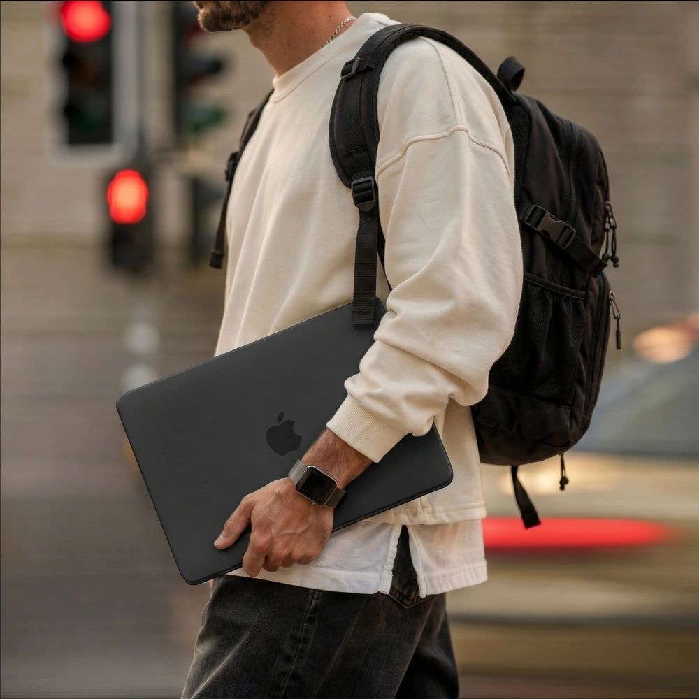 Schutzhülle für MacBook Neo 13 A18 Pro 2026, Tech-Protect Softshell, mattes Durchscheinend-Schwarz
