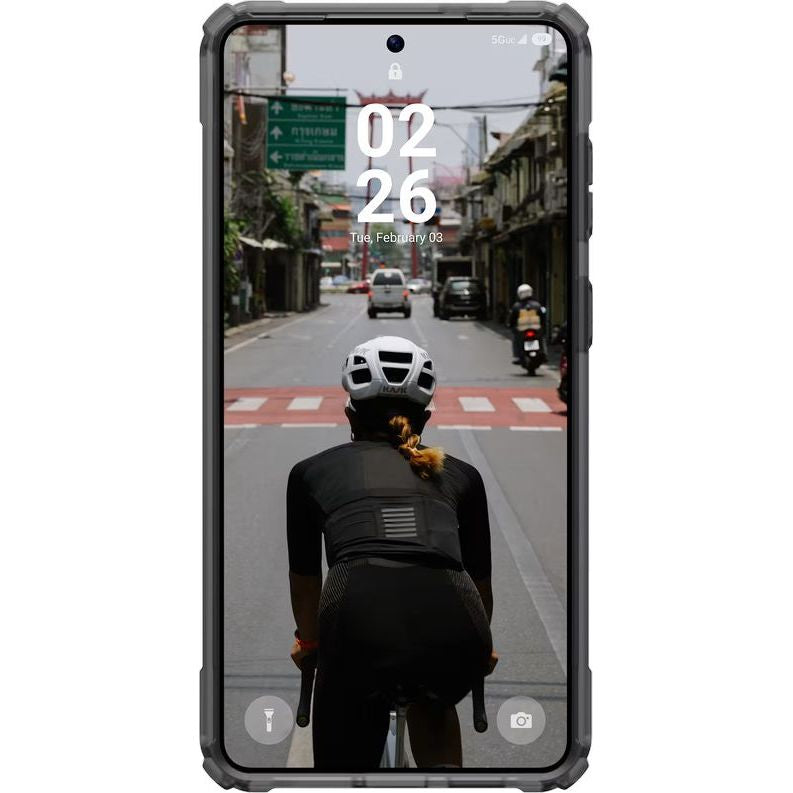 Handyhülle für Galaxy S26 Plus, Urban Armor Gear Plasma XTE Mag mit MagSafe, Transparent und Grau mit titan Element