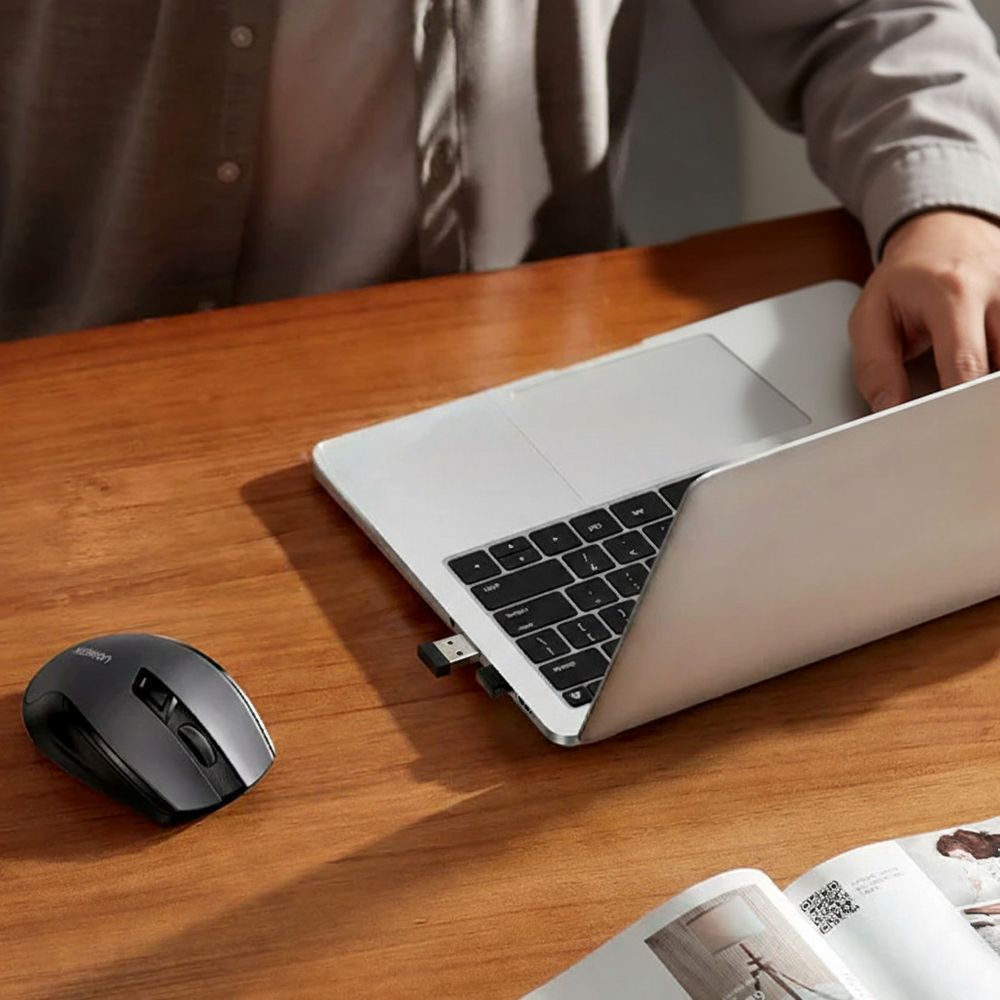Kabellose ergonomische Maus, Bluetooth, 2.4 GHz USB-A, 4000 DPI, Ugreen MU006S, Schwarz